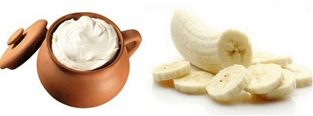 Maske mit saurer Sahne und Banane